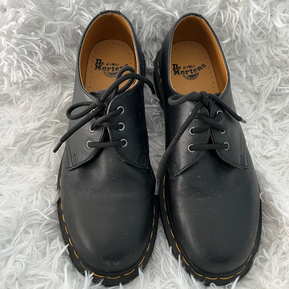 Perfect condition Dr Martens oxford style!